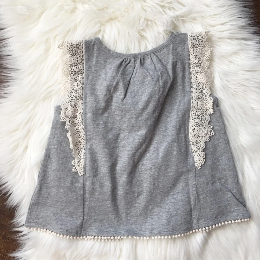 NWT Gap Kids Embroidered Top XS 4-5